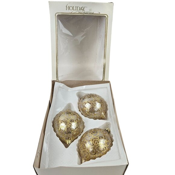 Commodore Holiday Memories 3 Glass Christmas Ornaments Gold Filigree Romania - Picture 5 of 10